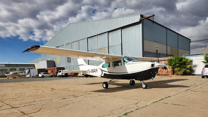 CESSNA-210-Centurion-for-Sale-in-Africa-CESSNA-210-Centurion-Aircraft-for-Sale-CESSNA-Planes-for-Sale-Kenya-Aircraft-Dealers-Africa-Single-Engine-Aircraft-for-Sale-Africa